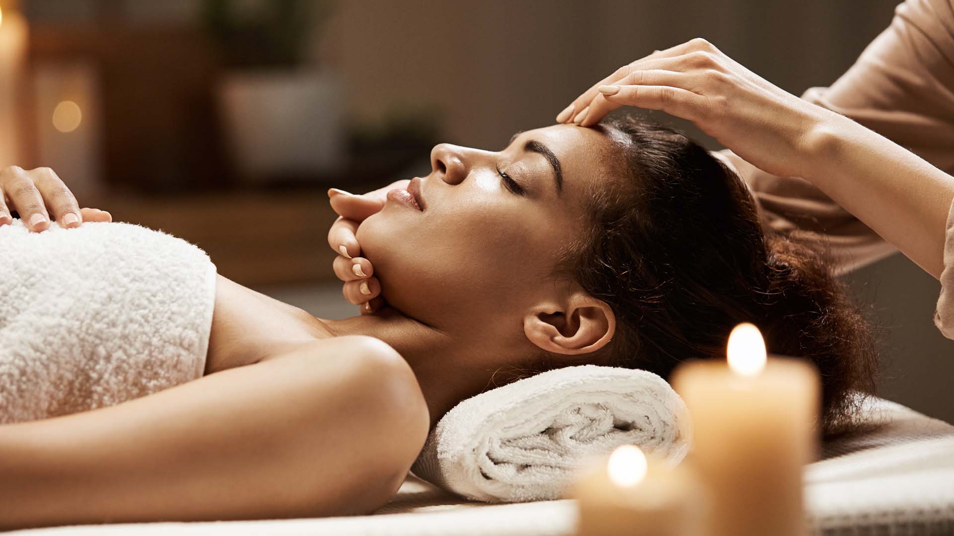 femme massage figure